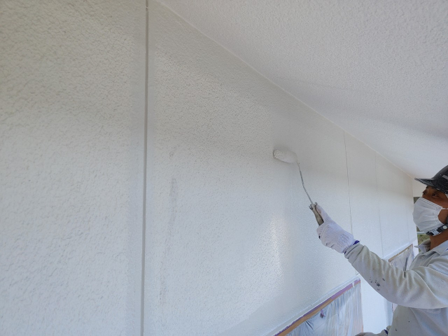 エスケープレミアムシリコンN-90中塗り